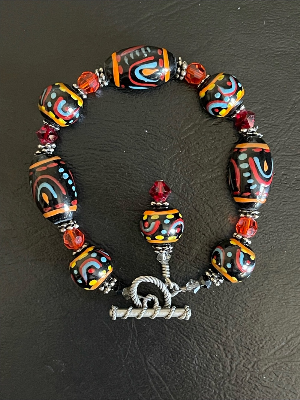 Hand-Painted Black Multicolor Bead Bracelet .